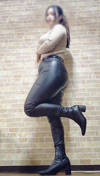 Nene booty 1 page 4 image