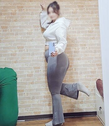 Nene booty 1 page 2 image