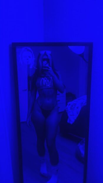 Nevaeh velez image