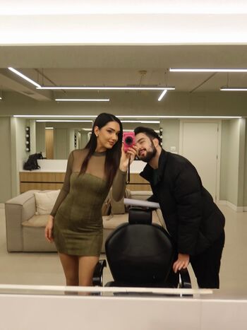 Nevina shtylla page 3 image