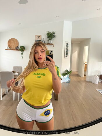 Neyleen ashley 1 image