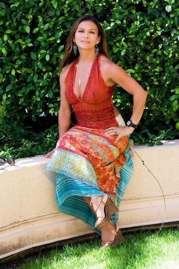 Nia peeples image