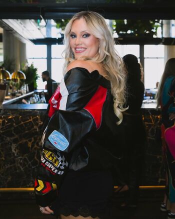 Nicole arbour image