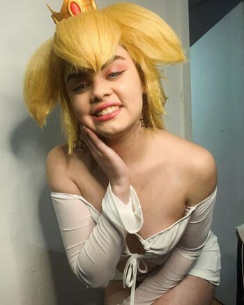 Nicole sagitario image