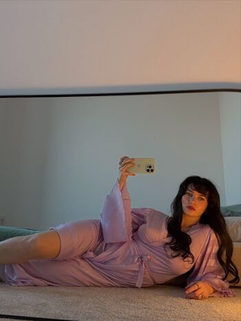 Nicole schiralli image