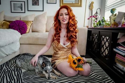 Nicole simone 1 image