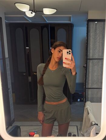 Nicole summers image