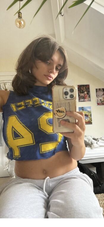 Niiina es image