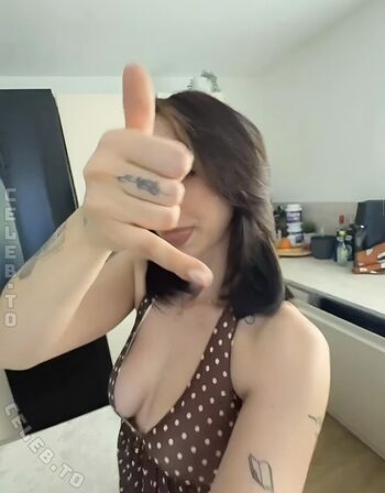 Nika sofie image