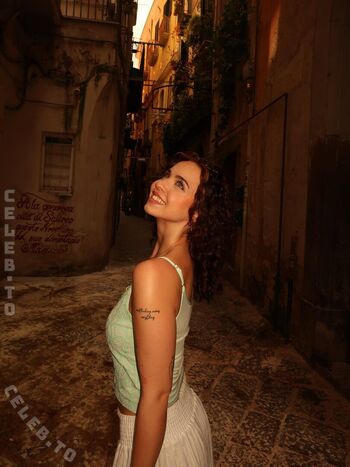 Nika sofie image