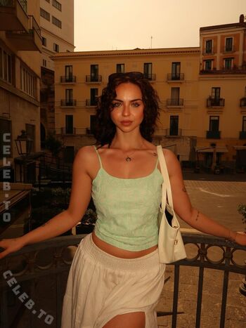 Nika sofie image