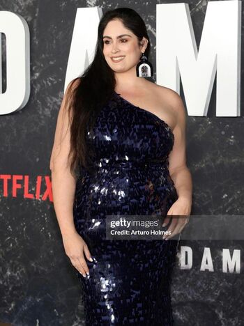 Nikki apostolou image