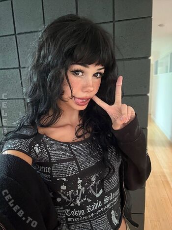 Nikki barlowe 1 image