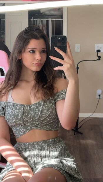 Nikki woods 1 page 3 image