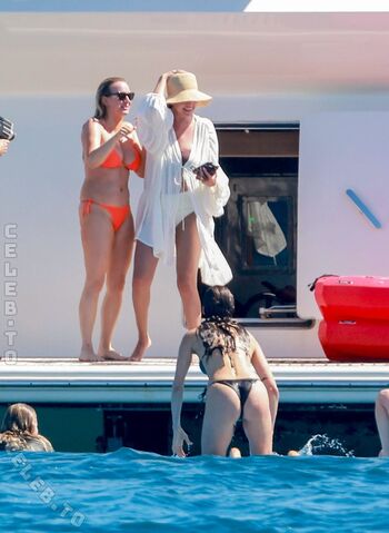 Nina dobrev page 5 image