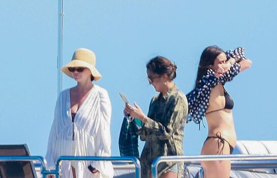 Nina dobrev page 4 image