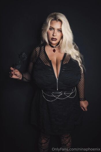 Nina Phoenix