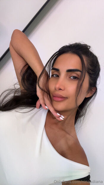 ninaxdiana