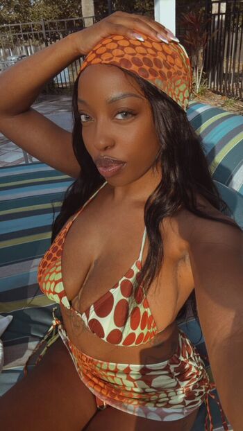 Niyah renee image