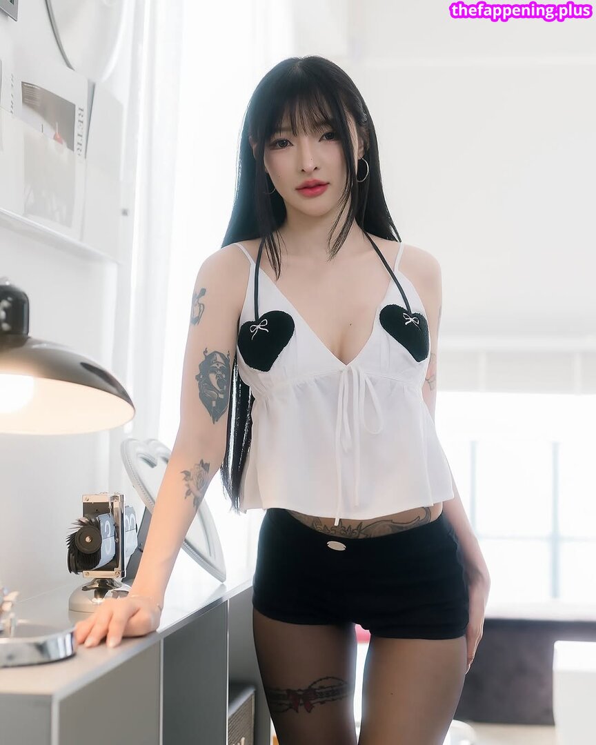 https: / nnewys 裸照OnlyFans照片 #7