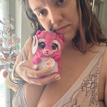 Noemi image