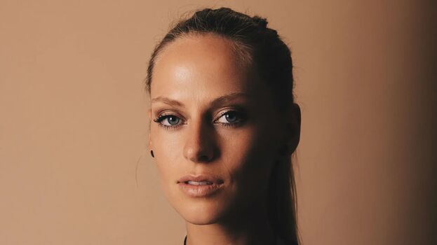 Nora en pure image