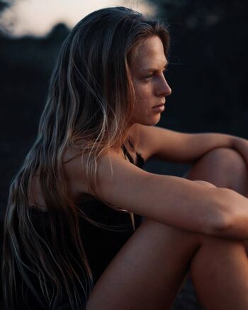 Nora en pure image