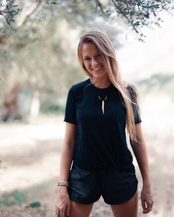 Nora en pure image