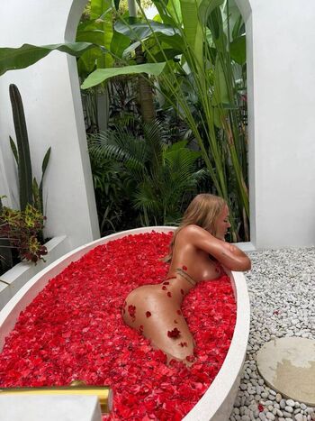 Norwegian girls image