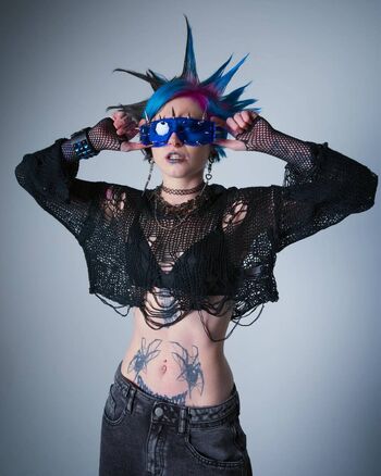 Noteasybeinwheezy 1 image