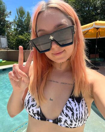 Nova rockafeller page 2 image