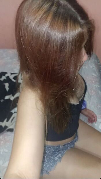 Novinhas Com Peitos Pequenos