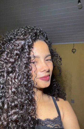 Novinhas peitudas 1 image