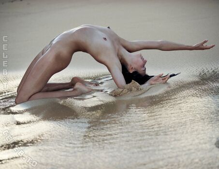 Nude muse 1 page 31 image