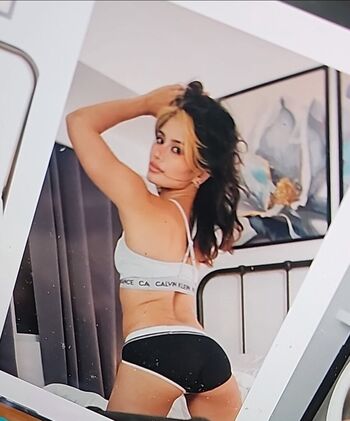 Nyaaati image