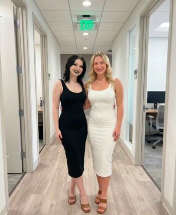 Officegirlamanda image