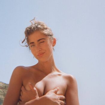 Olivia antongiovanni image