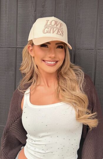 Olivia biggs page 2 image