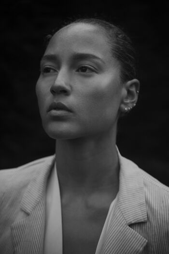 Olivia burgess image