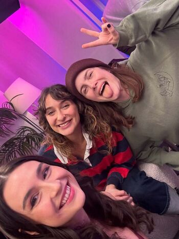 Olivia delaurentis image