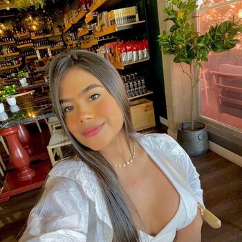 Olivia diaz image