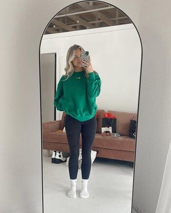 Olivia duval image