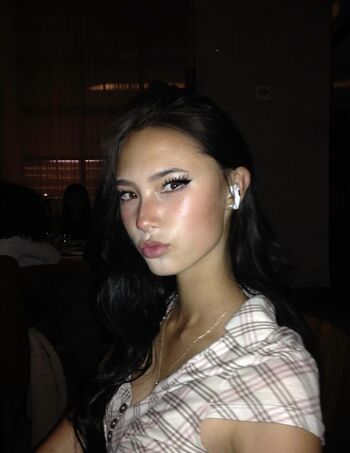 Olivia ganes image