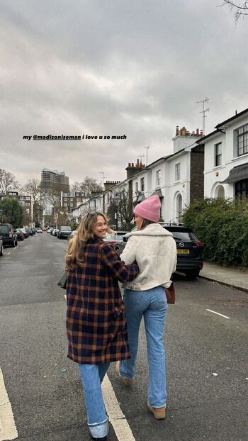 Olivia holt page 2 image