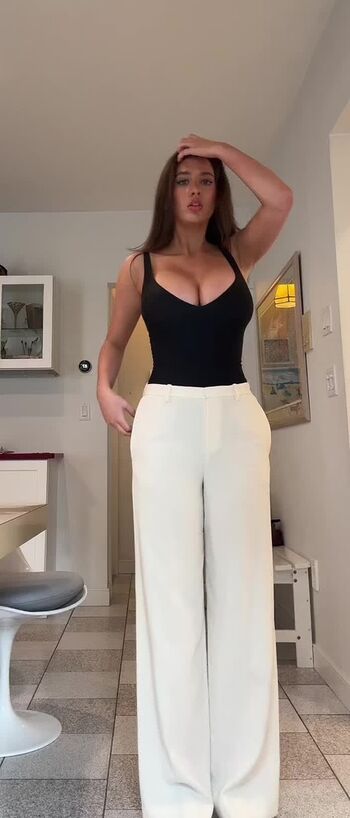 Olivia hopkins image