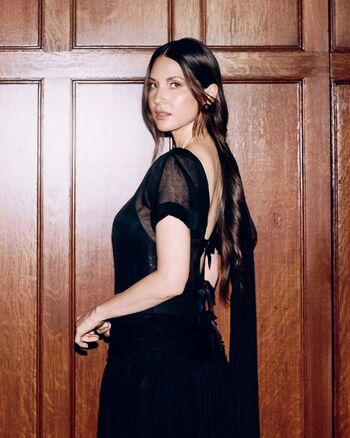 Olivia munn image