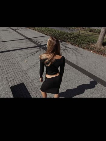Olivia ponton page 2 image