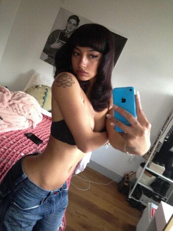 Oliviaraynn image