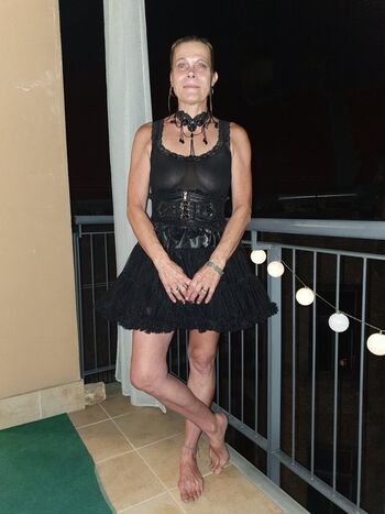 Ona szamana image