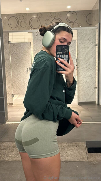 Onlyevamariexx image